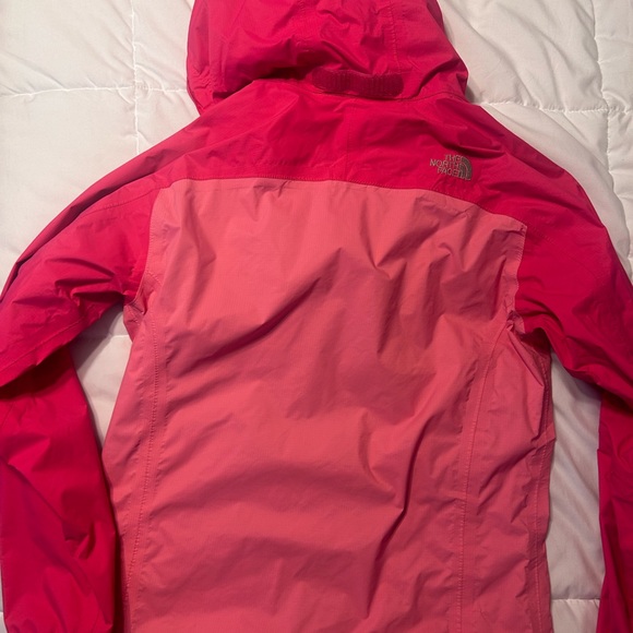Girls XL Pink North Face Jacket - Picture 3 of 4